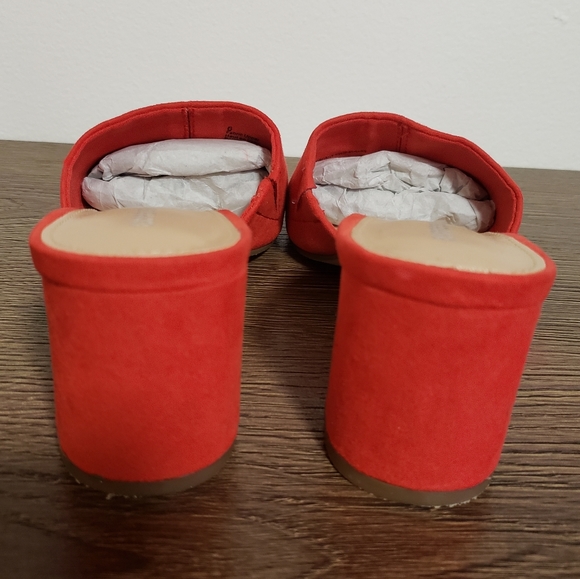 Express Sandals - Picture 5 of 6